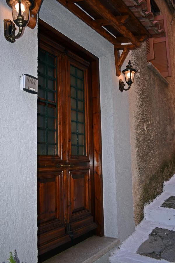 Dimos Suite Arachova Exterior foto